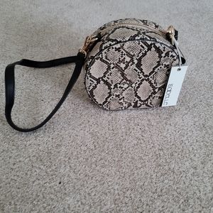 Isabella Crossbody Bag